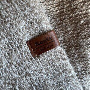 Roots turtle neck style shawl.